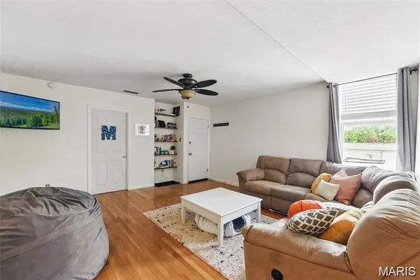 $174,900 | 2416 South 12th Street, Unit A, St. Louis, MO 63104