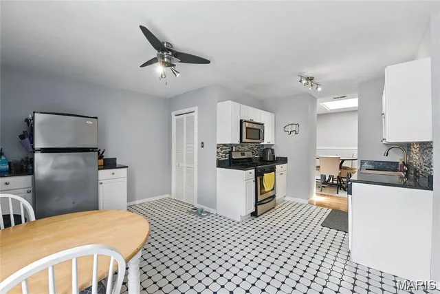 $185,000 | 2416 South 12th Street, Unit A, St. Louis, MO 63104