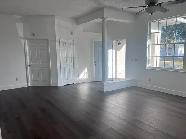 $2,750 | 9224 Sunflower Drive, Tampa, FL 33647