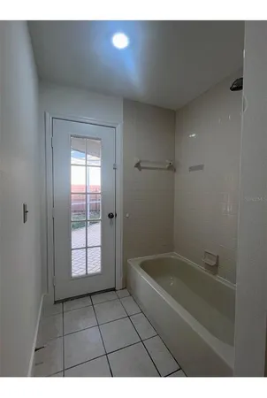 $2,750 | 9224 Sunflower Drive, Tampa, FL 33647