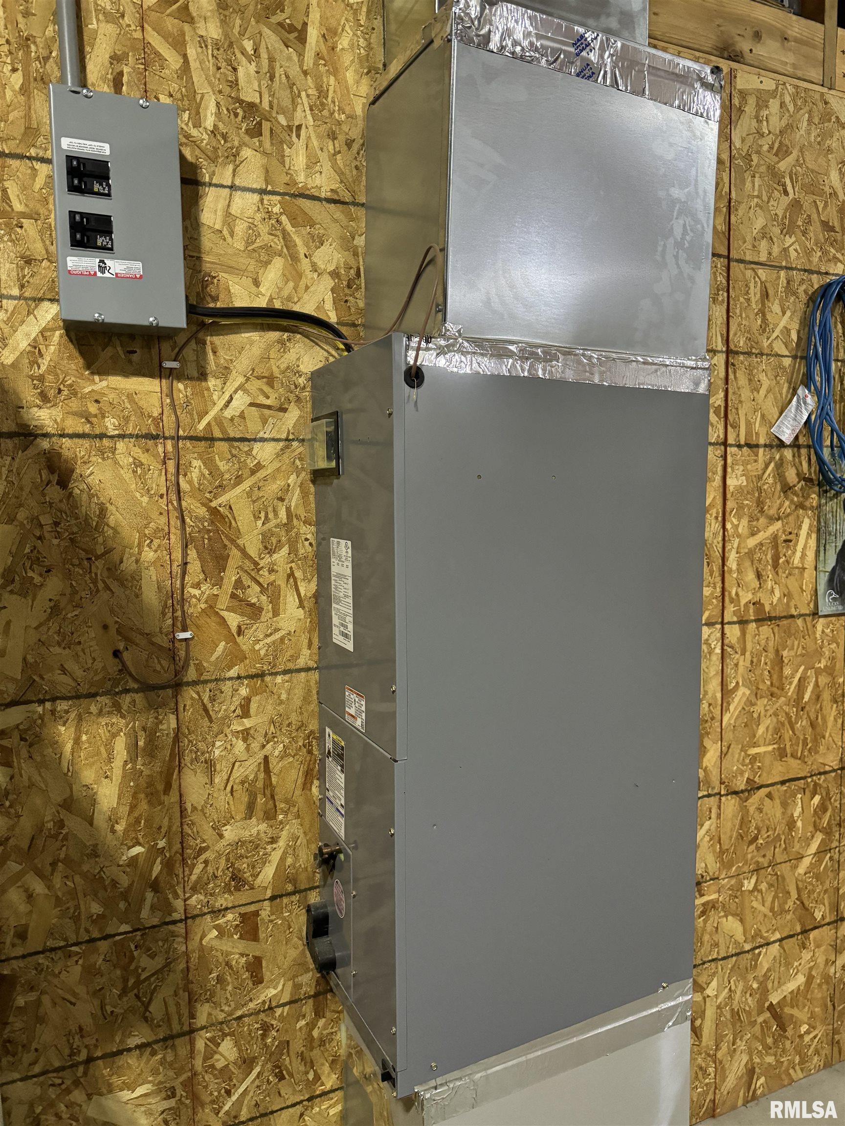 18498 Quiver Beach Road Havana, IL 62644 - Photo 11 of 13