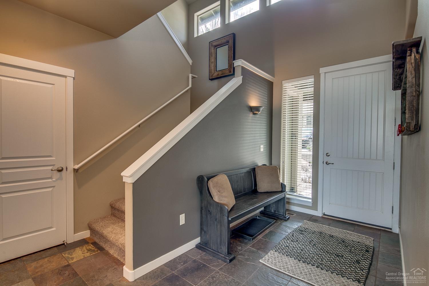 1418 Highland View Loop Redmond, OR 97756 - Photo 11 of 25 Gallery Image 11