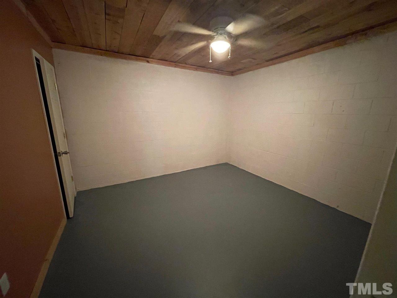 844 Oak Grove Road Roxboro, NC 27574 - Photo 15 of 24