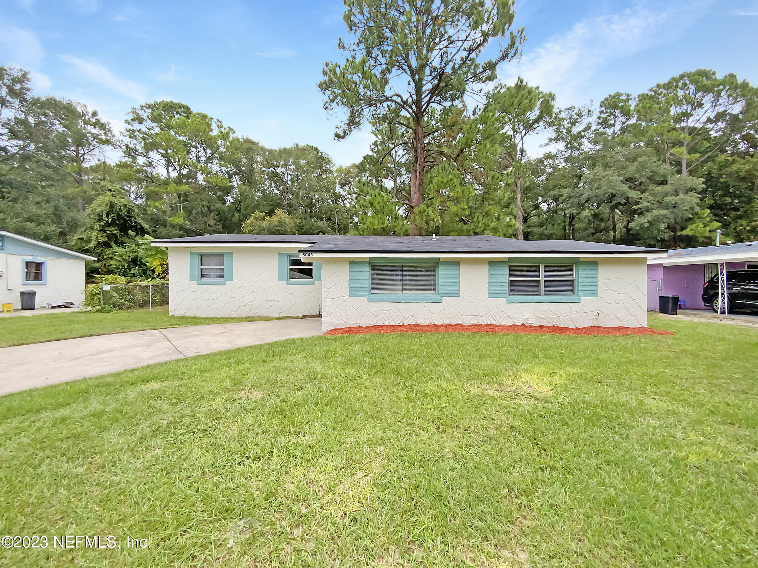 5043 Arrowsmith Road Jacksonville, FL 32208 - Photo 1 of 19 listing_0