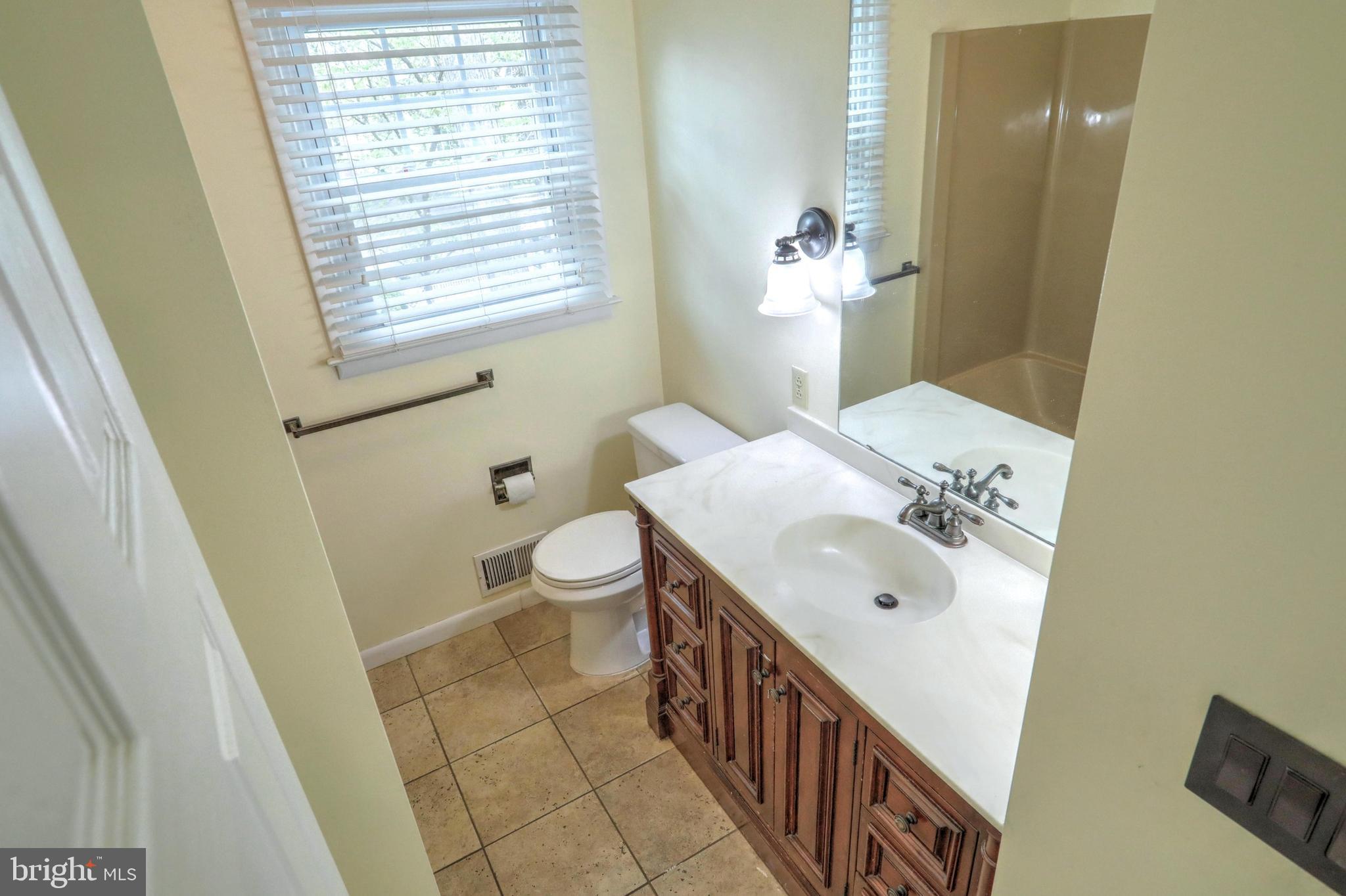 760 Plymouth Road York, PA 17402 - Photo 35 of 48 Gallery Image 35