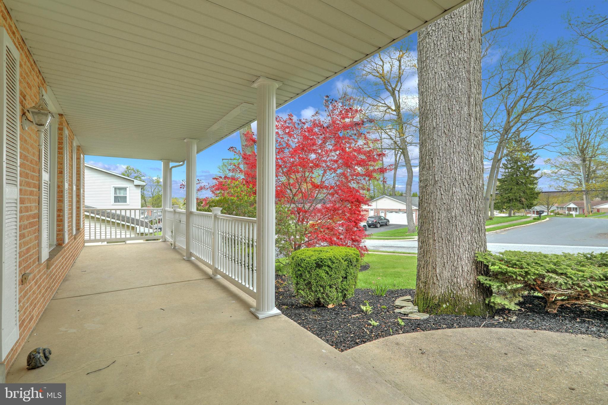 760 Plymouth Road York, PA 17402 - Photo 4 of 48 Gallery Image 4
