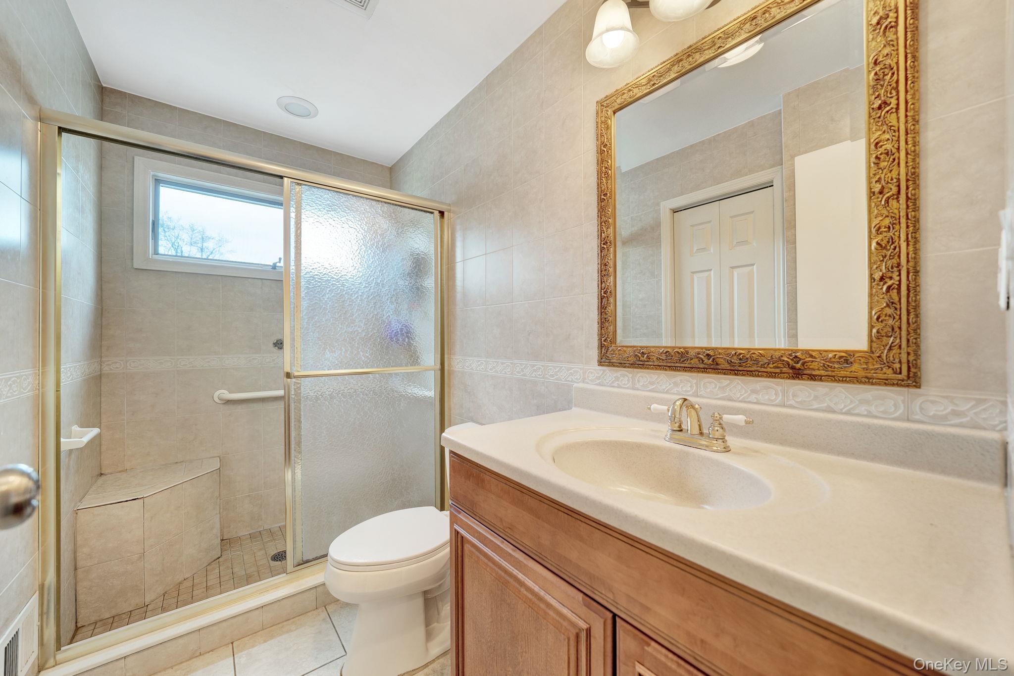 27 Pheasant Drive Commack, NY 11725 - Photo 13 of 33