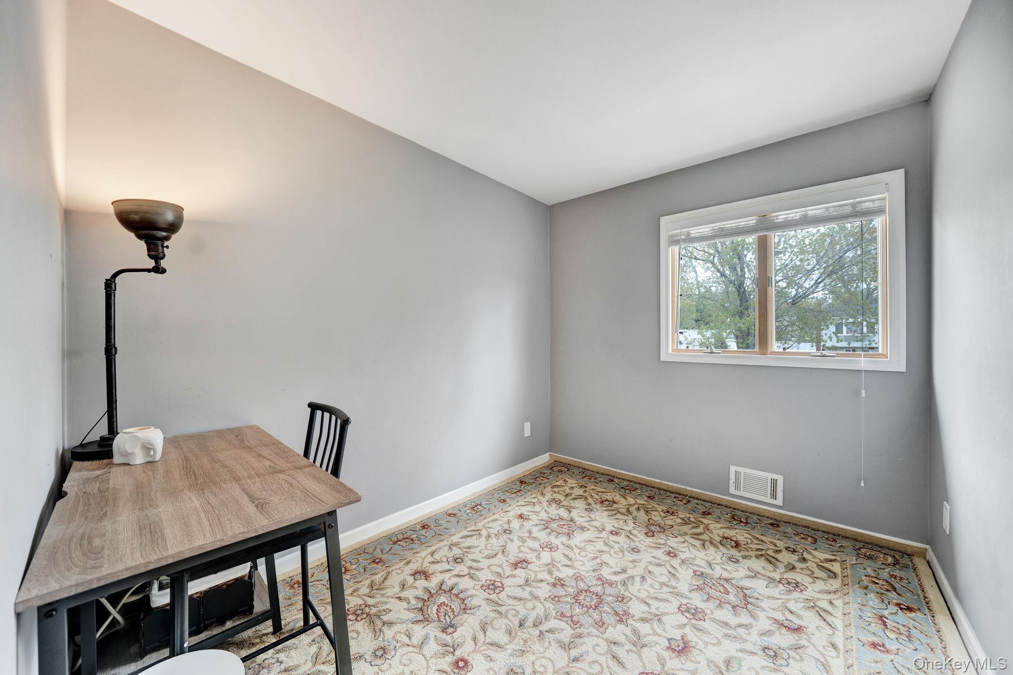 27 Pheasant Drive Commack, NY 11725 - Photo 16 of 33