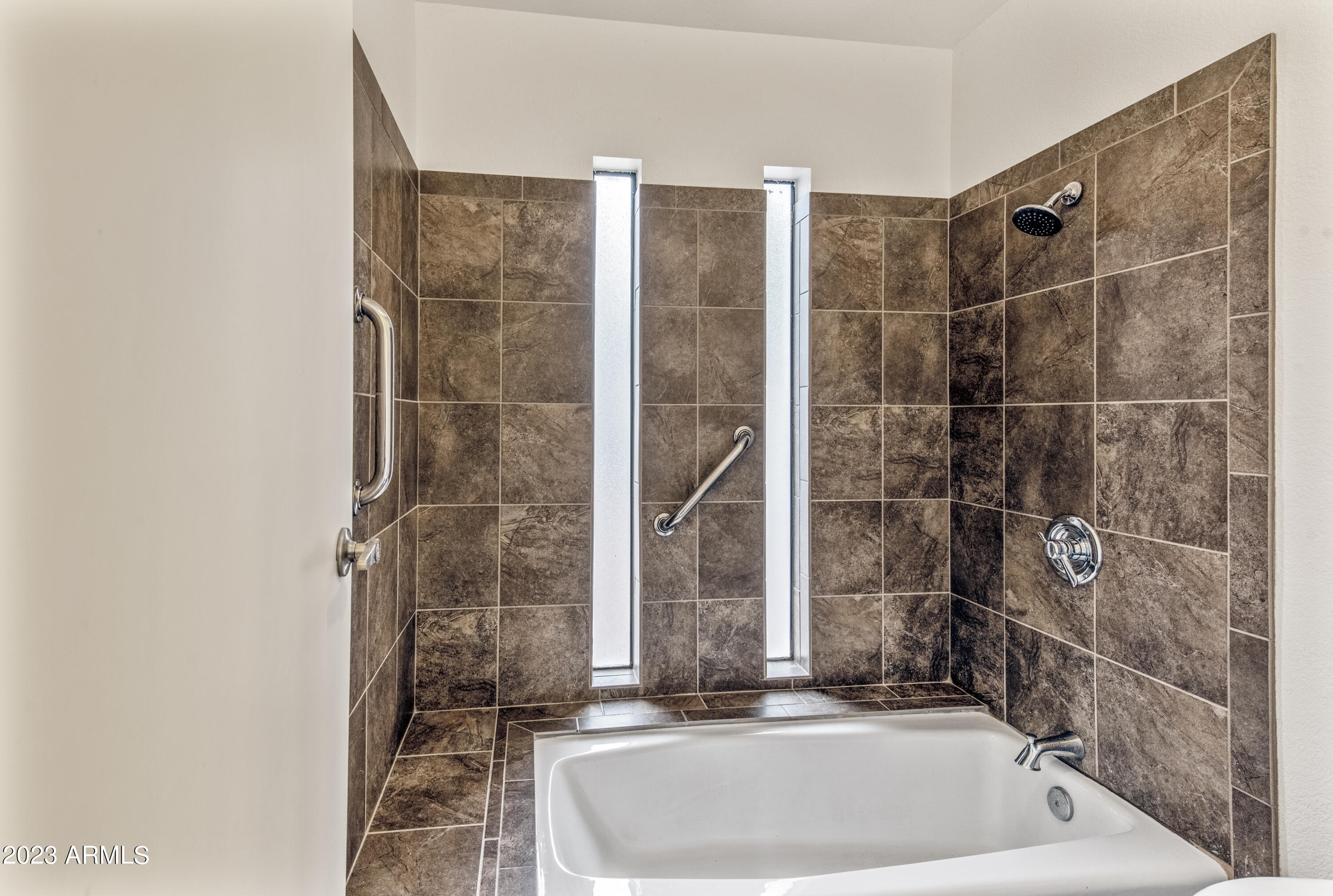 614 West Grandview Road Phoenix, AZ 85023 - Photo 13 of 22 Primary bathroom 2