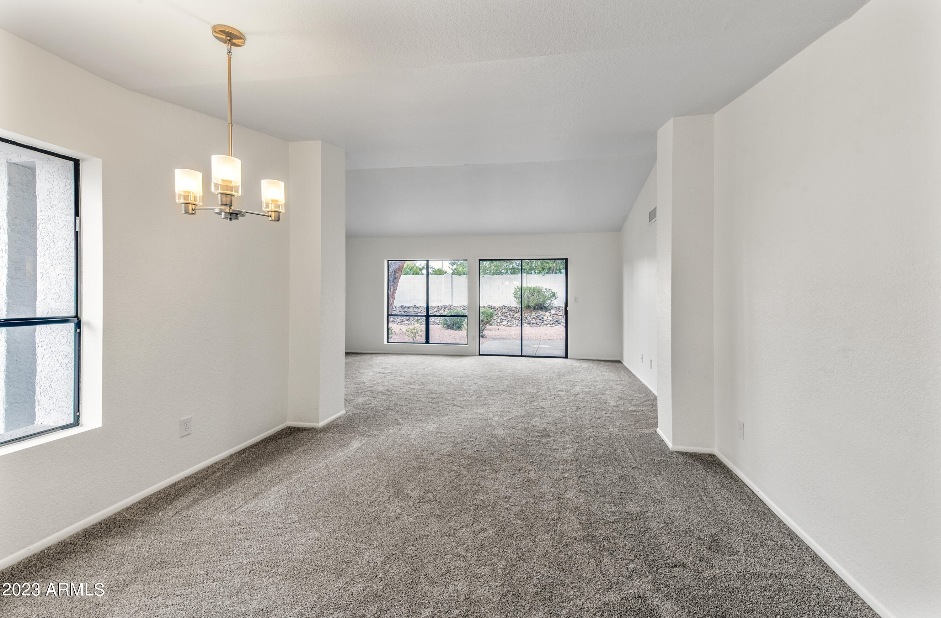 614 West Grandview Road Phoenix, AZ 85023 - Photo 8 of 22 Dining area looking into living room