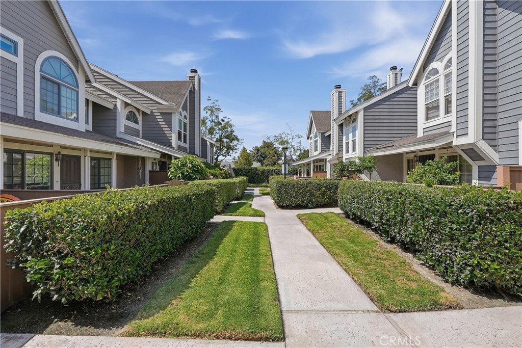 12105 Foster Road, Unit 2 Norwalk, CA 90650 - Photo 27 of 33 Gallery Image 27