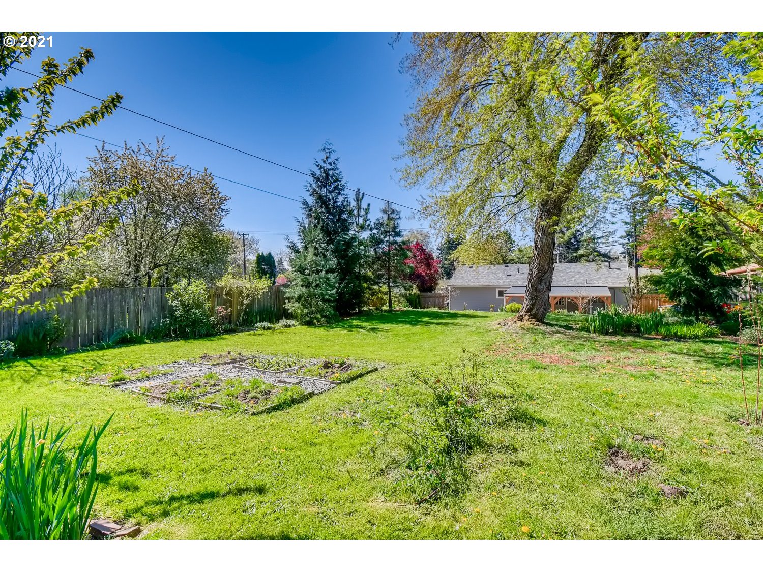 12985 Southwest Walker Road Beaverton, OR 97005 - Photo 27 of 30 Gallery Image 27