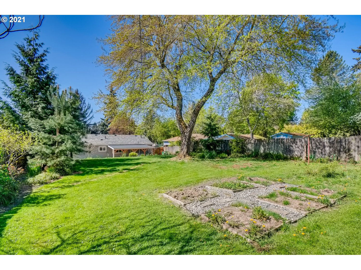12985 Southwest Walker Road Beaverton, OR 97005 - Photo 28 of 30 Gallery Image 28