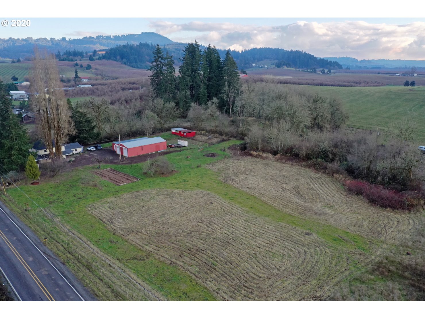 41300 Southwest Laurelwood Road Gaston, OR 97119 - Photo 29 of 29 a view of outdoor space and mountain view