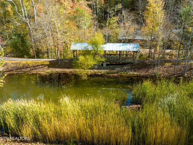 $1,599,000 | 106 Sunshine Way, Townsend, TN 37882