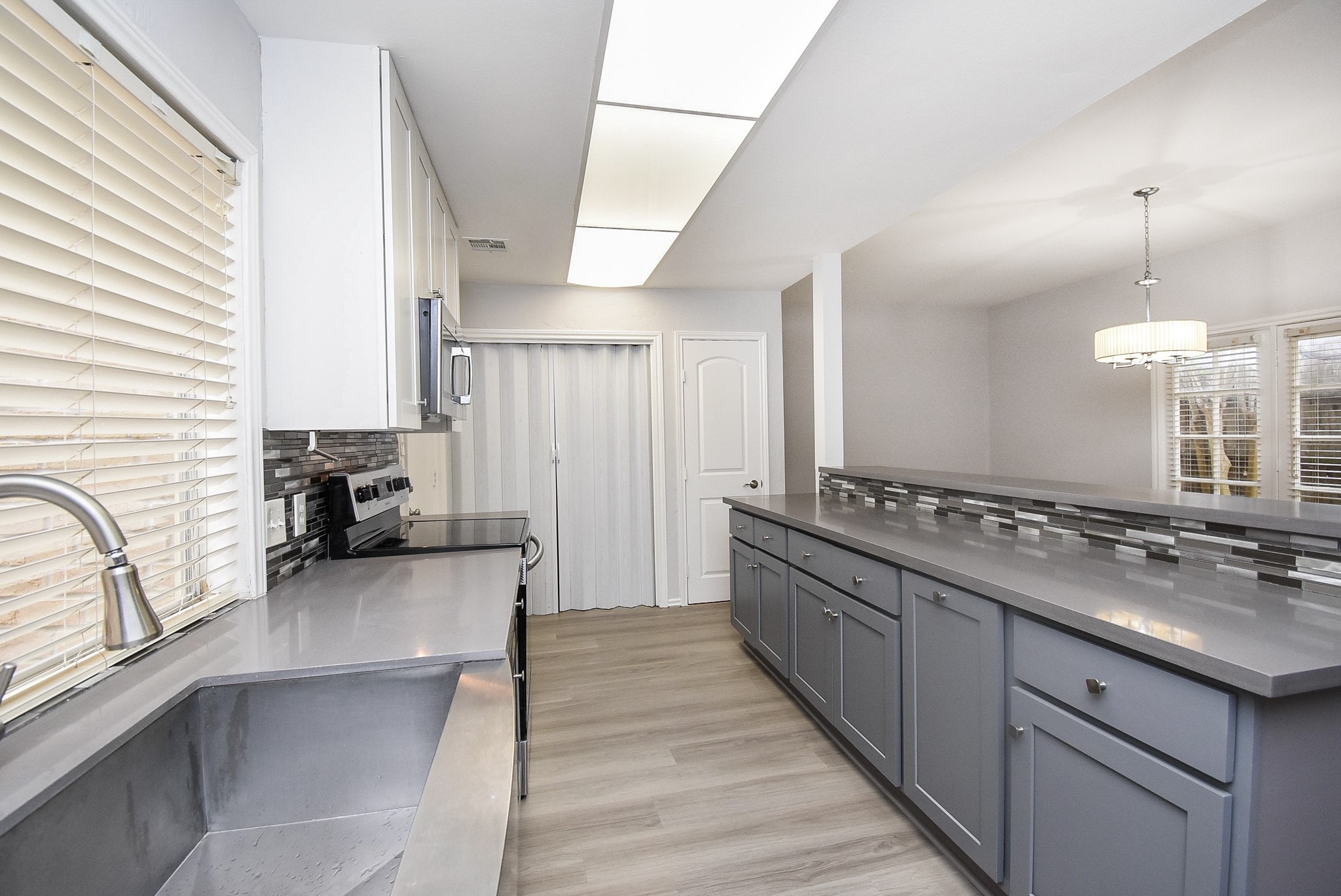 201 Vanderpool Lane, Unit 113 Houston, TX 77024 - Photo 18 of 47