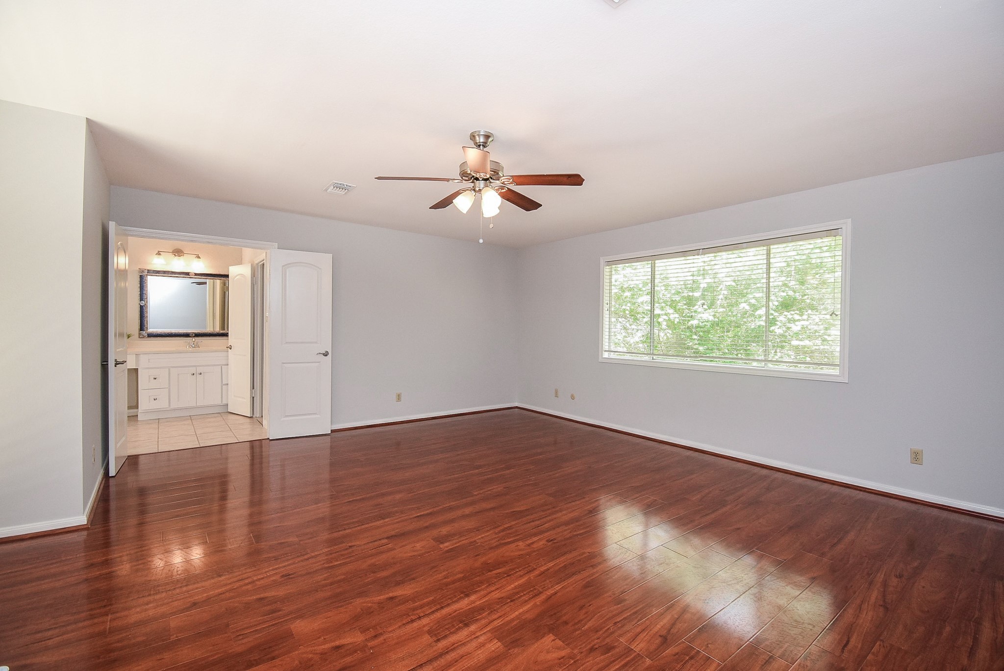 201 Vanderpool Lane, Unit 113 Houston, TX 77024 - Photo 25 of 47