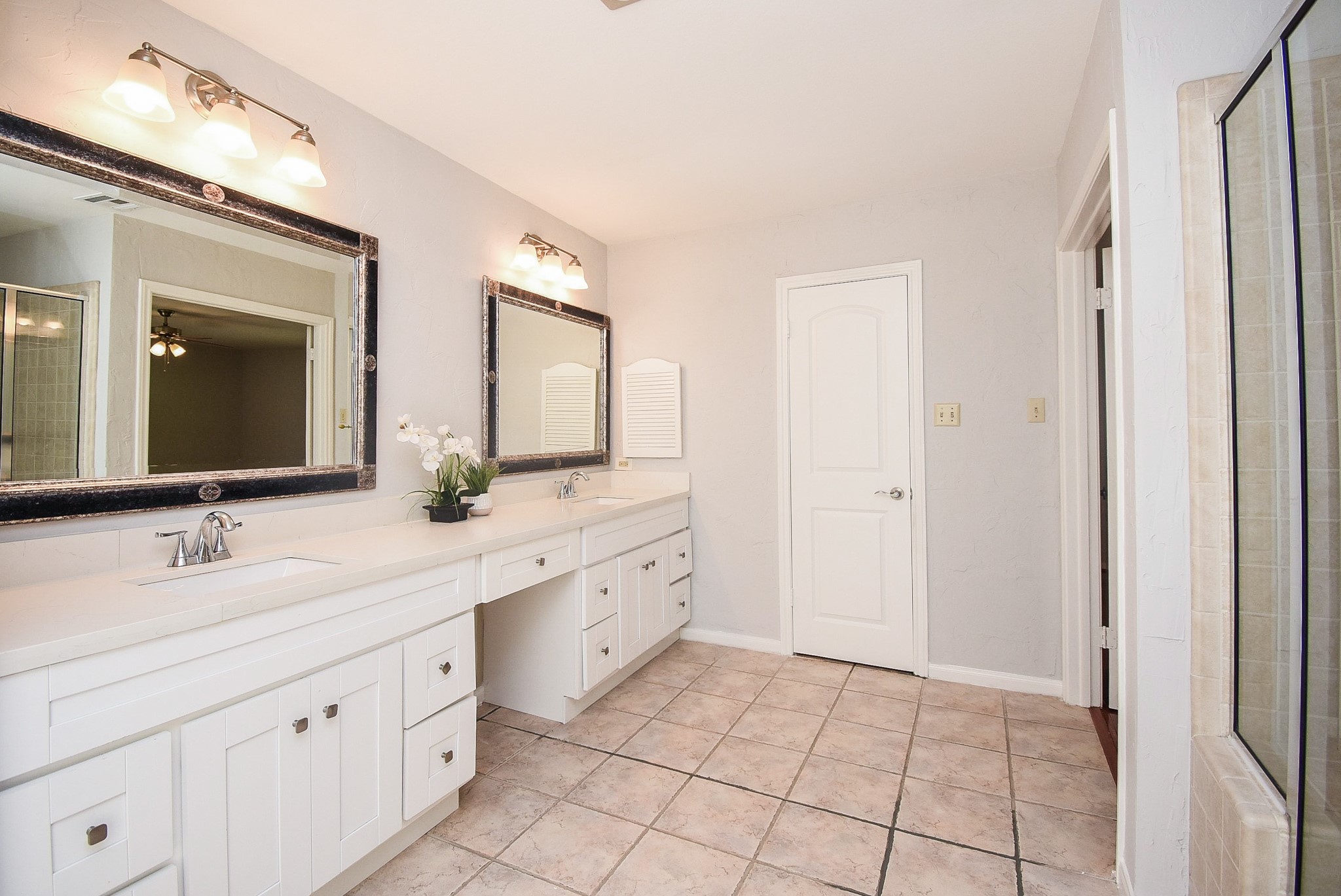 201 Vanderpool Lane, Unit 113 Houston, TX 77024 - Photo 28 of 47