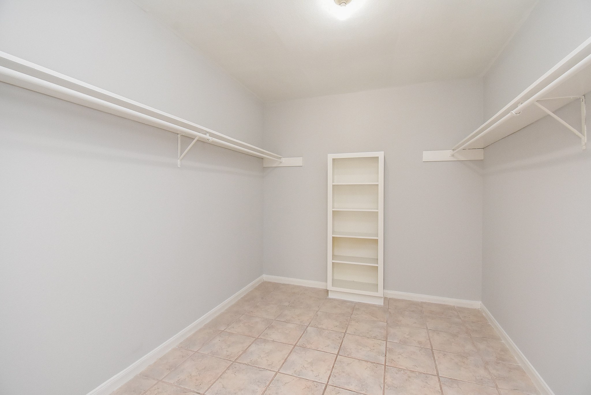 201 Vanderpool Lane, Unit 113 Houston, TX 77024 - Photo 31 of 47