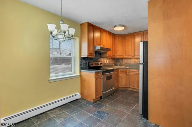 $240,000 | 203 North Beverwyck Road, Unit 1, Lake Hiawatha, NJ 07034