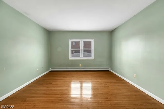 $240,000 | 203 North Beverwyck Road, Unit 1, Lake Hiawatha, NJ 07034