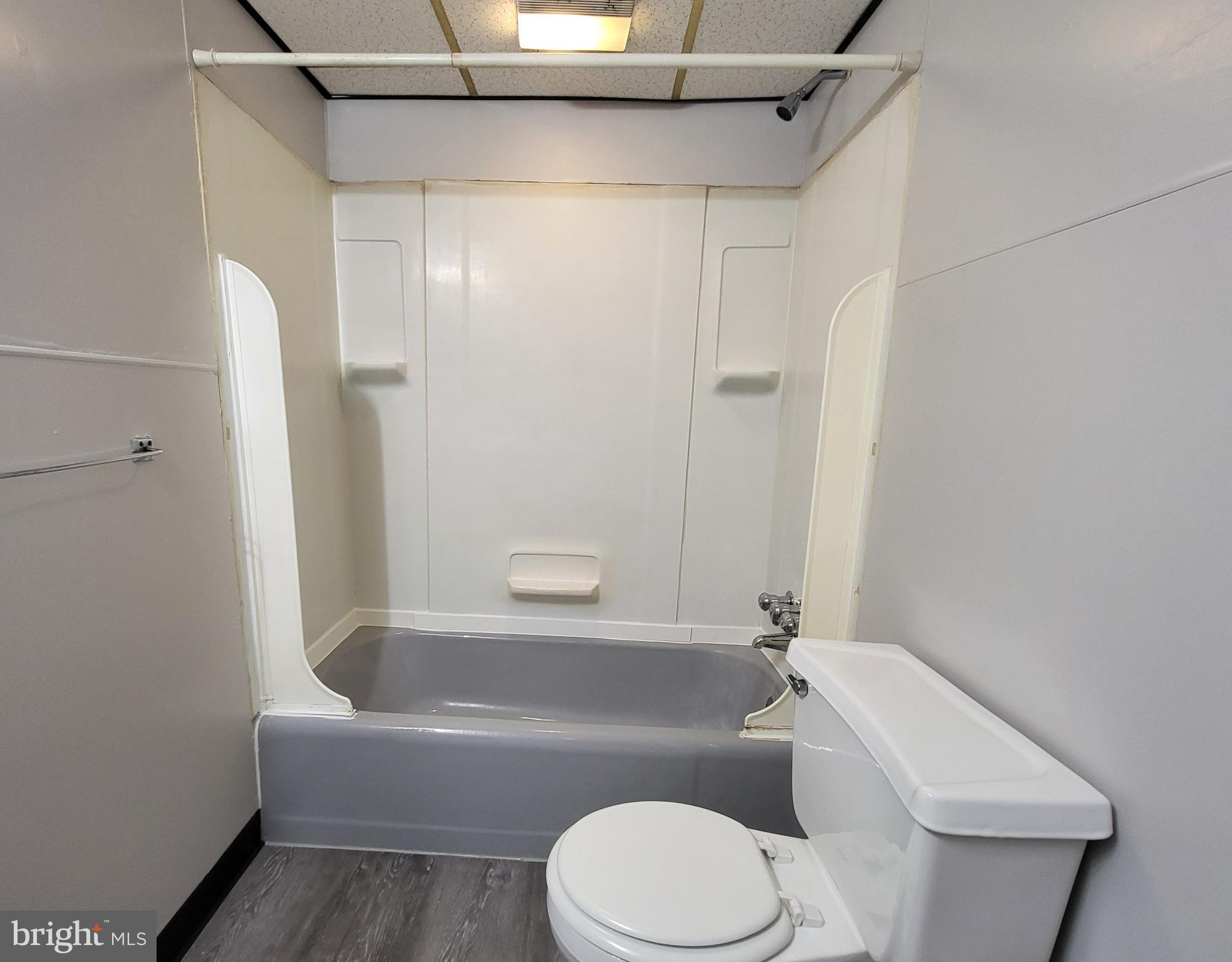 309 Green Street, Unit A Marcus Hook, PA 19061 - Photo 11 of 15 Bathroom