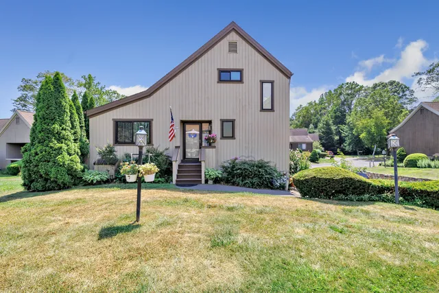 $420,000 | 87 Creek Lane, Unit A, Stratford, CT 06614