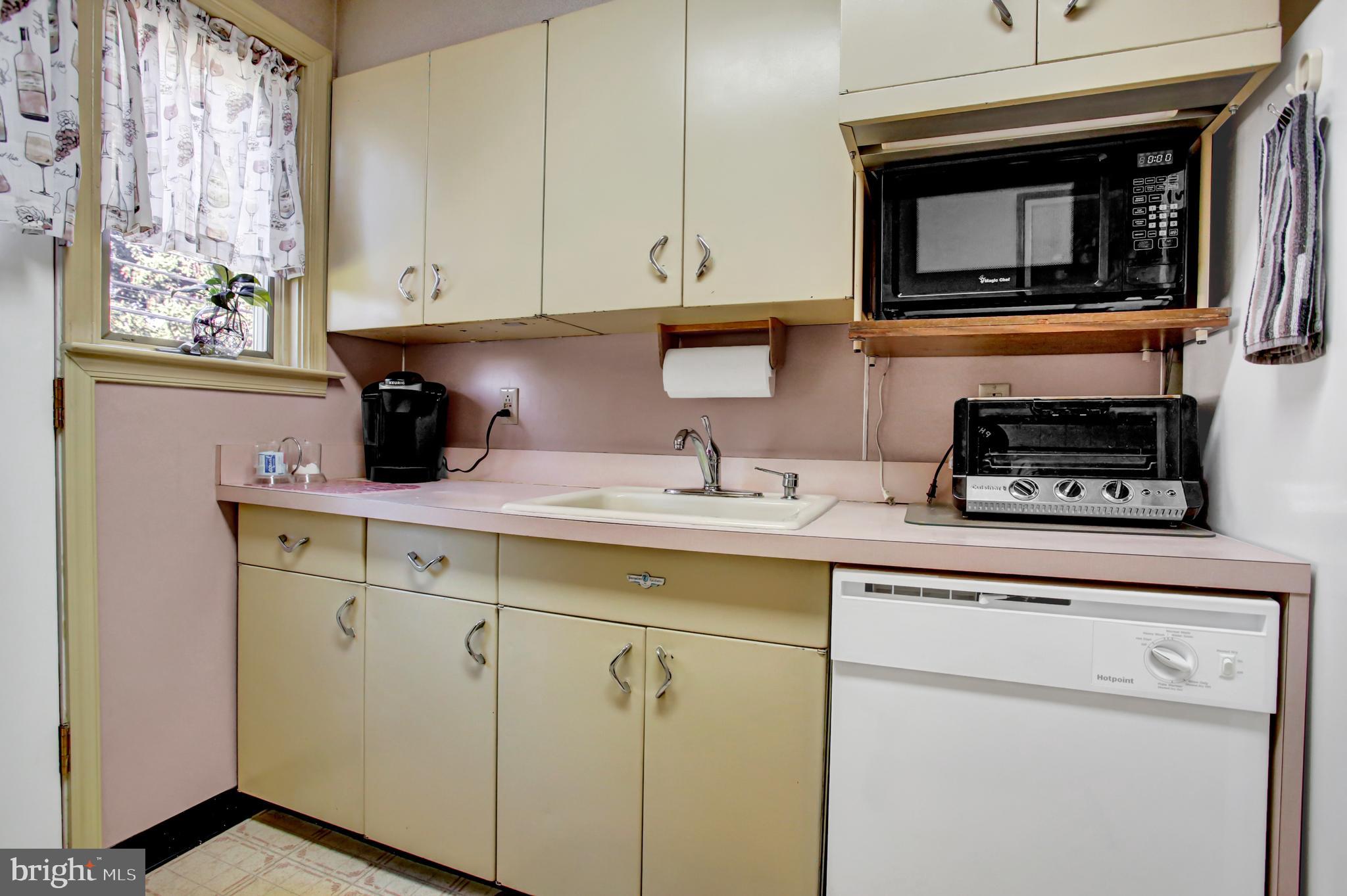 1602 Blackrock Road Swarthmore, PA 19081 - Photo 12 of 27 Kitchen