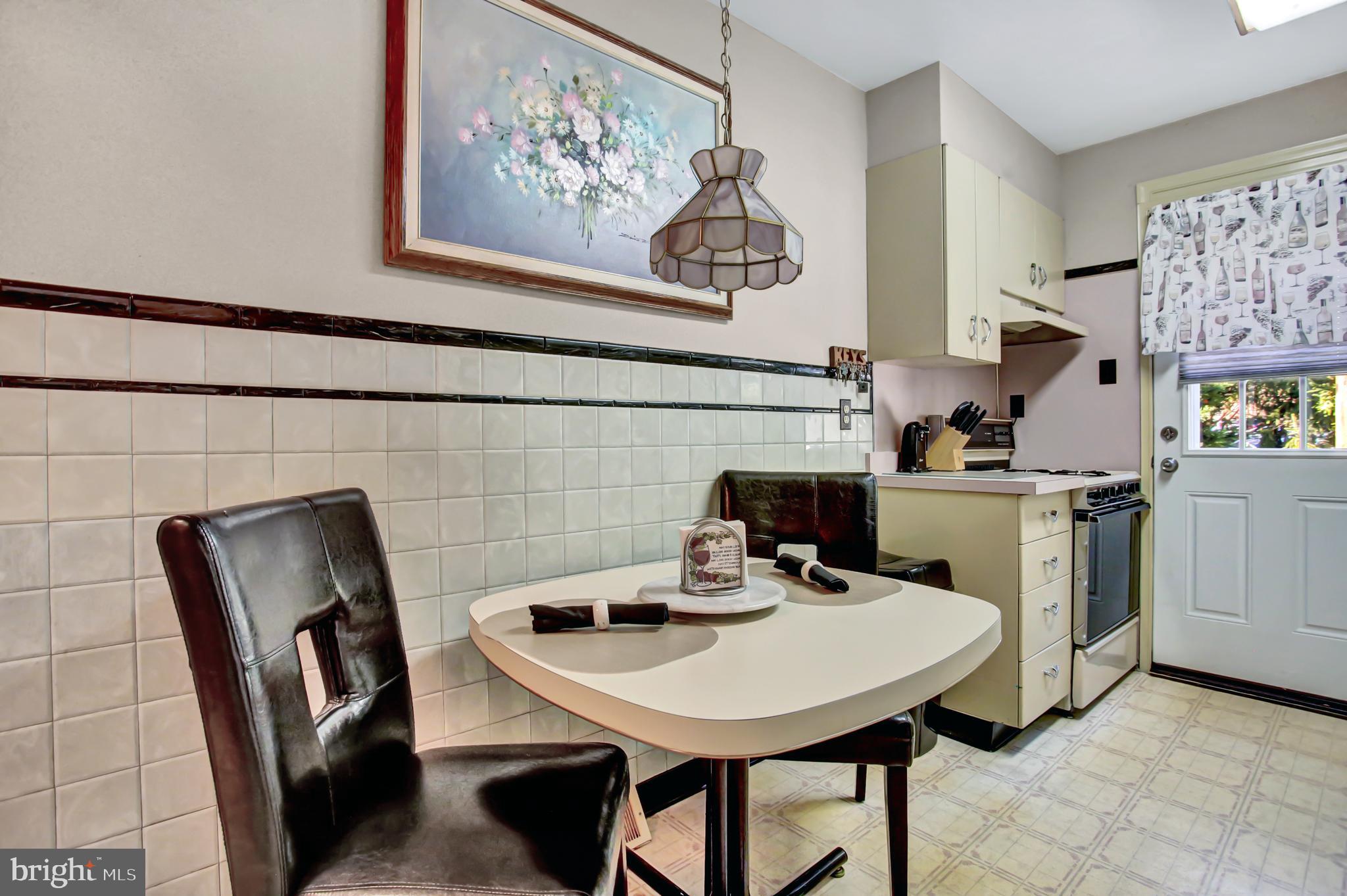 1602 Blackrock Road Swarthmore, PA 19081 - Photo 9 of 27 Kitchen with Breakfast Table