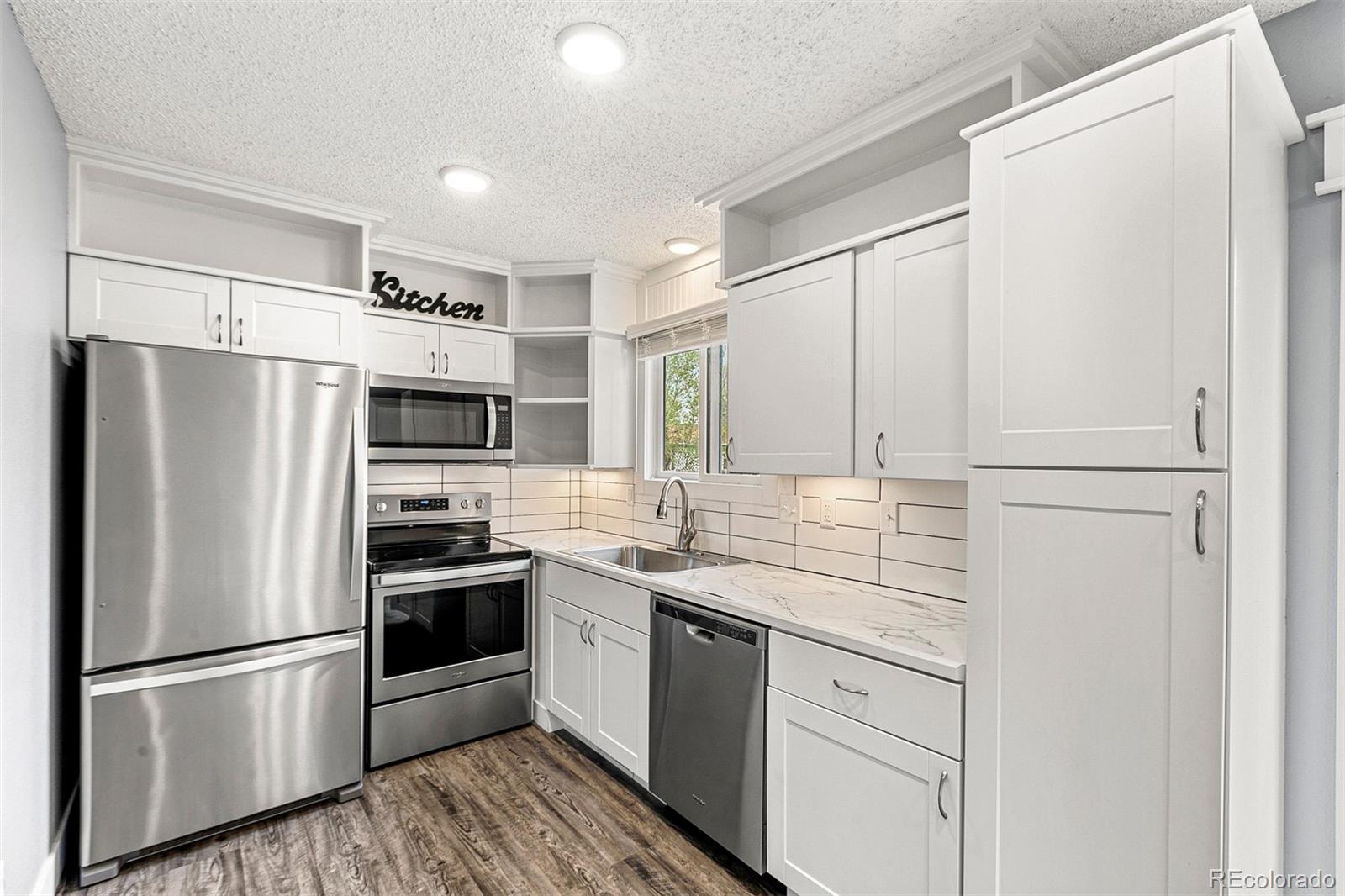 817 Holmes Place Berthoud, CO 80513 - Photo 9 of 30