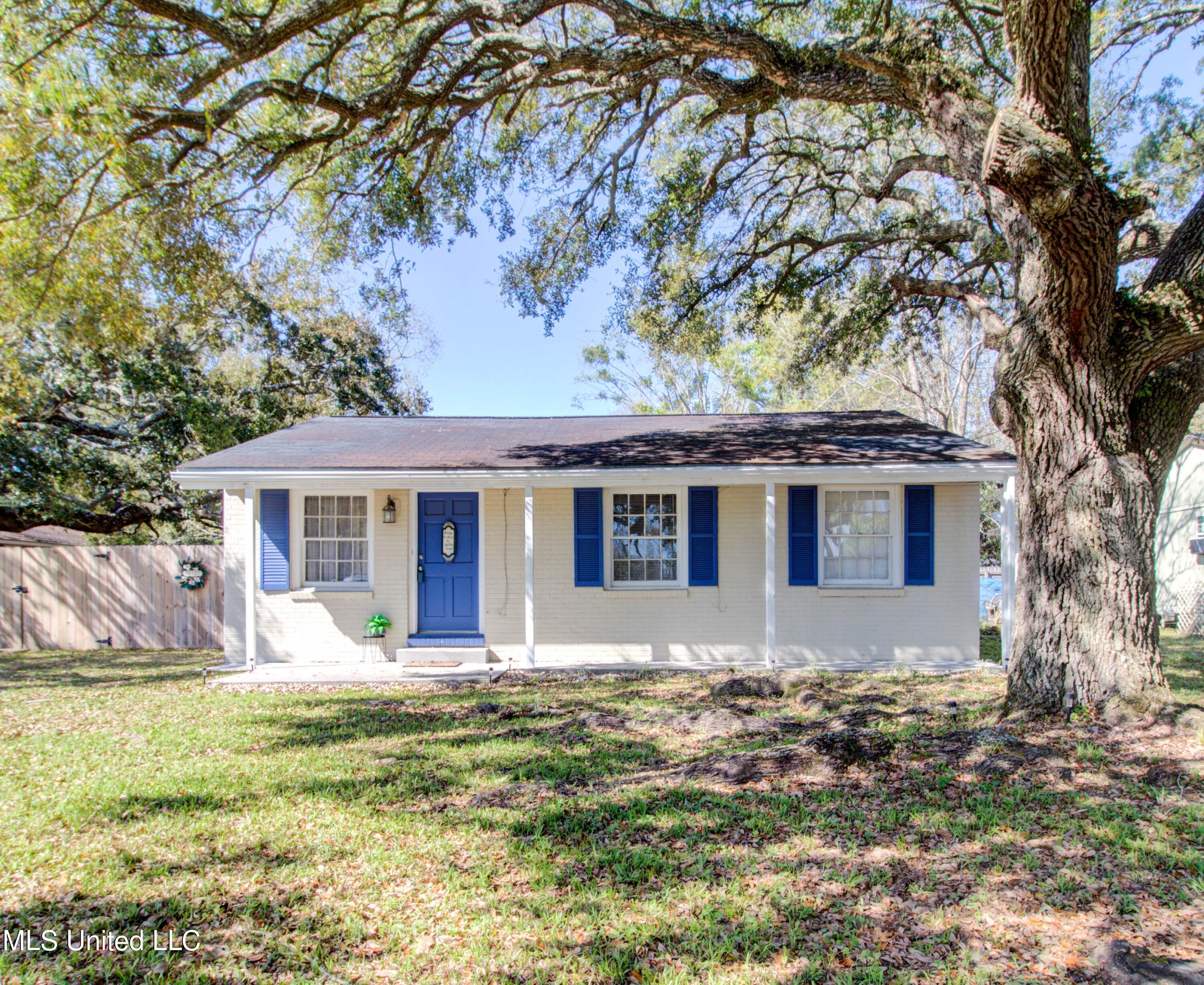 628 Old Pass Road West Long Beach, MS 39560 - Photo 1 of 29 IMG_1214_5_6