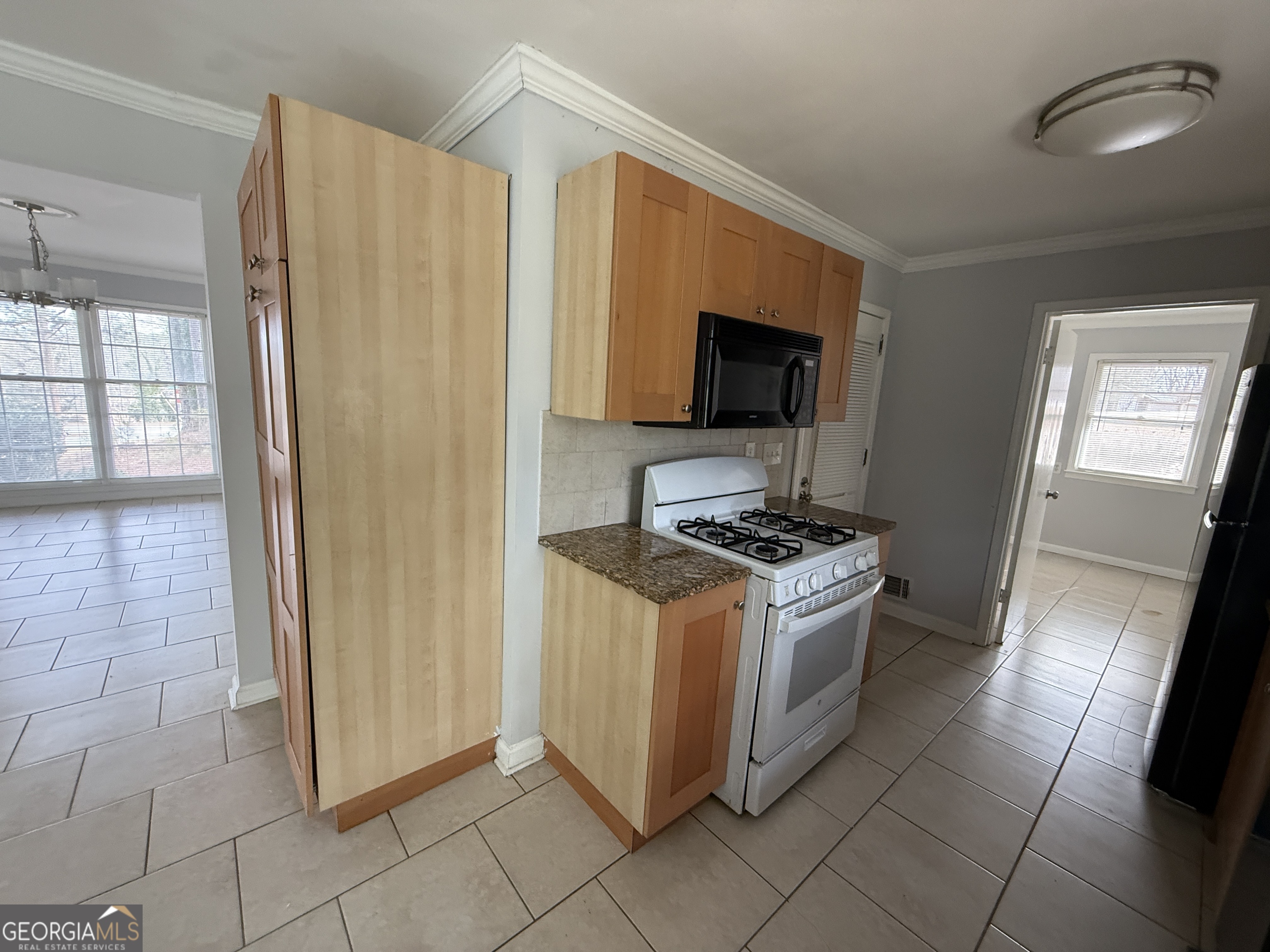 2580 Lake Capri Road Northwest Conyers, GA 30012 - Photo 16 of 52