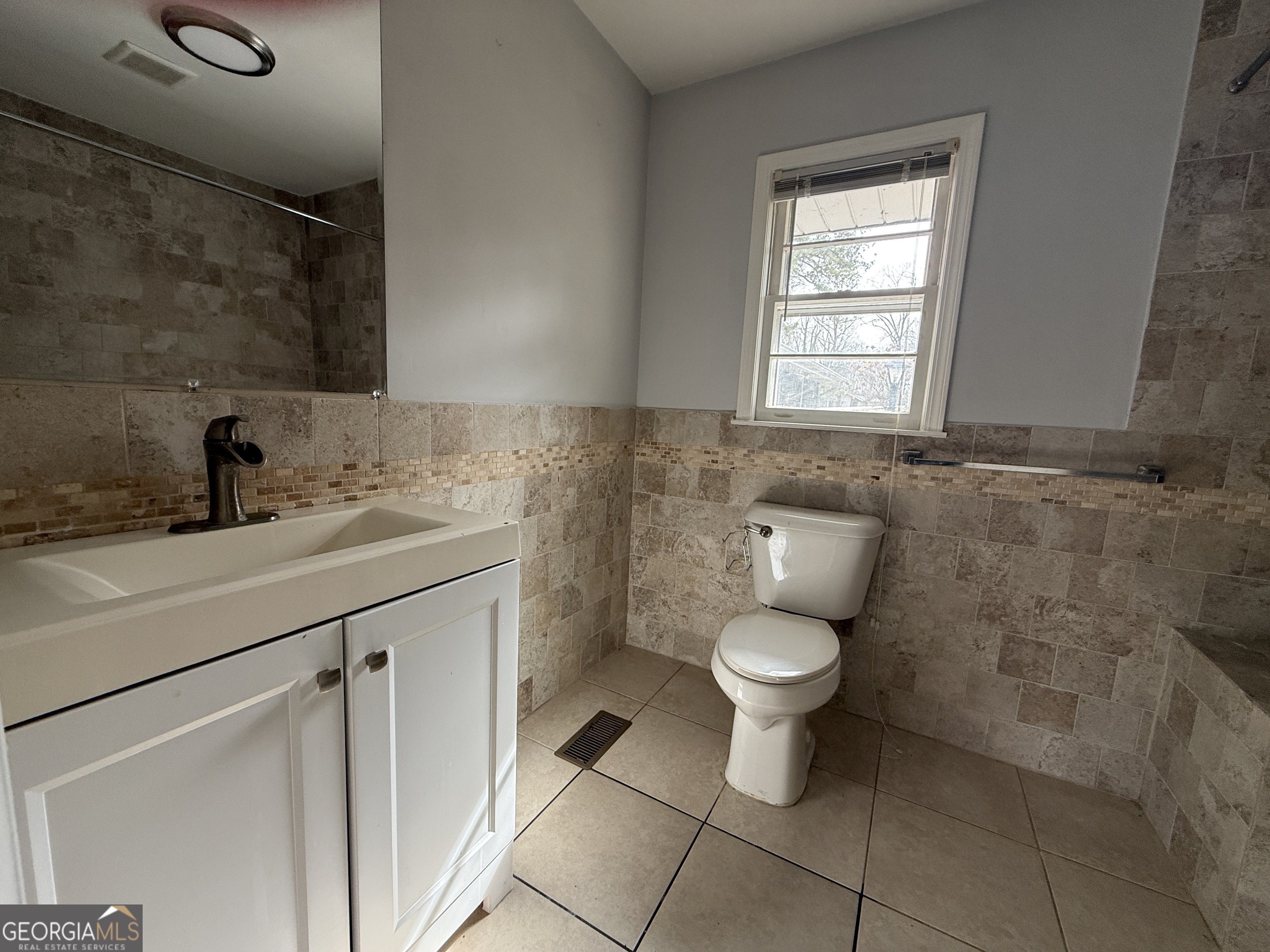 2580 Lake Capri Road Northwest Conyers, GA 30012 - Photo 26 of 52