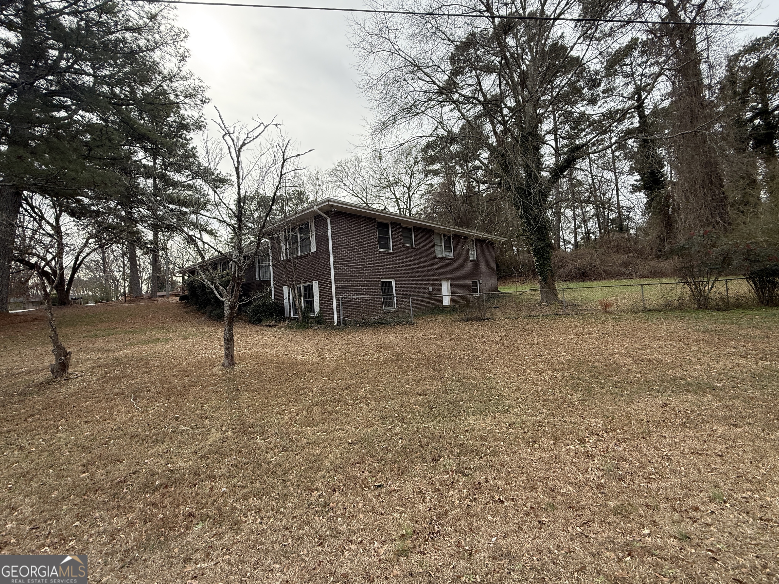 2580 Lake Capri Road Northwest Conyers, GA 30012 - Photo 3 of 52