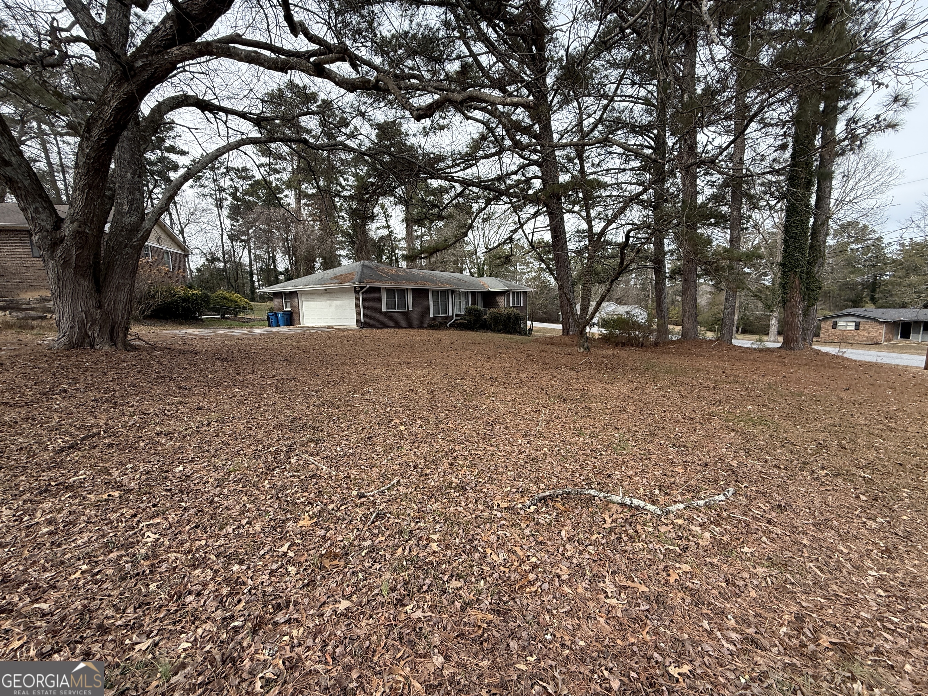 2580 Lake Capri Road Northwest Conyers, GA 30012 - Photo 4 of 52