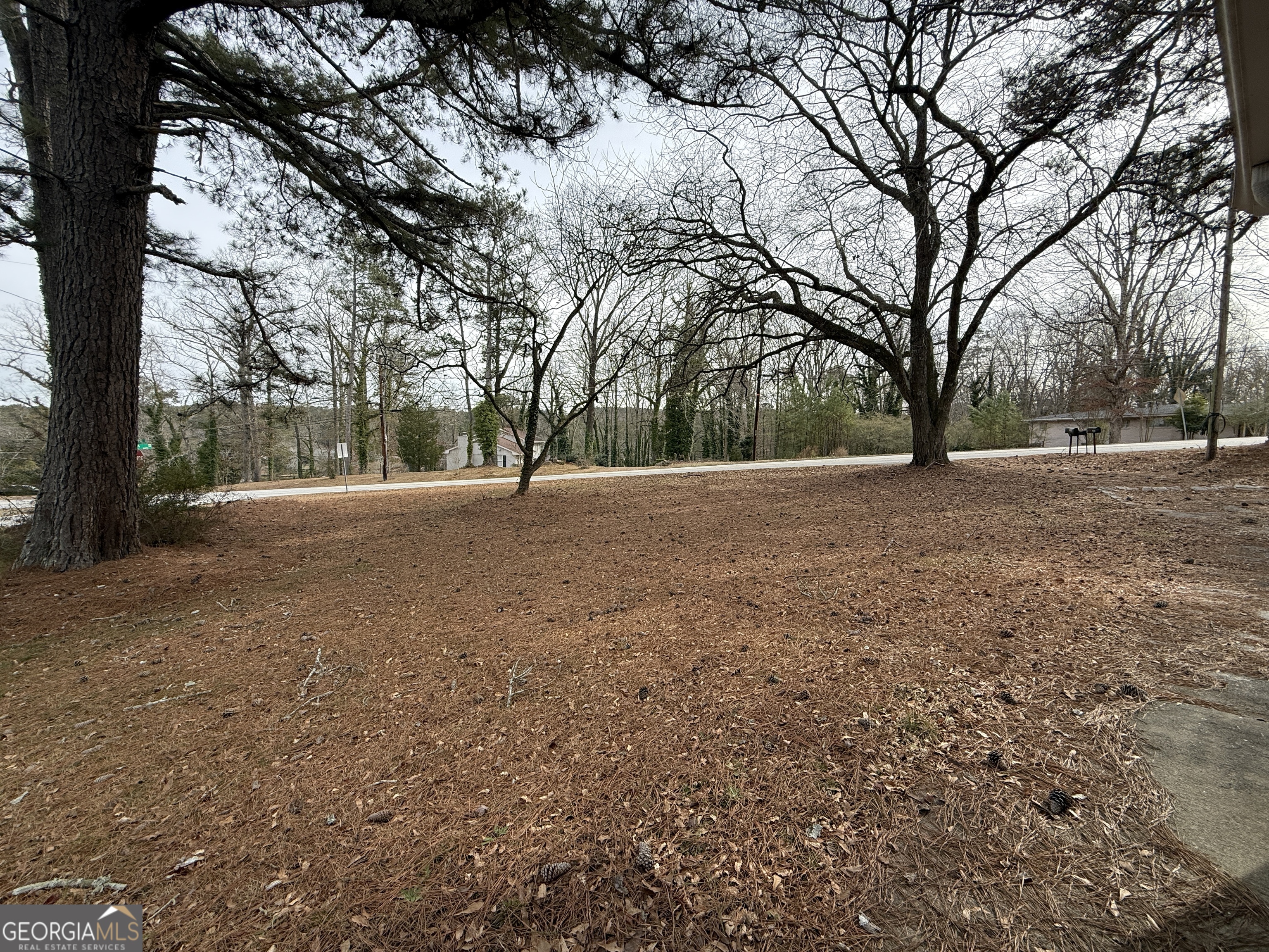 2580 Lake Capri Road Northwest Conyers, GA 30012 - Photo 6 of 52