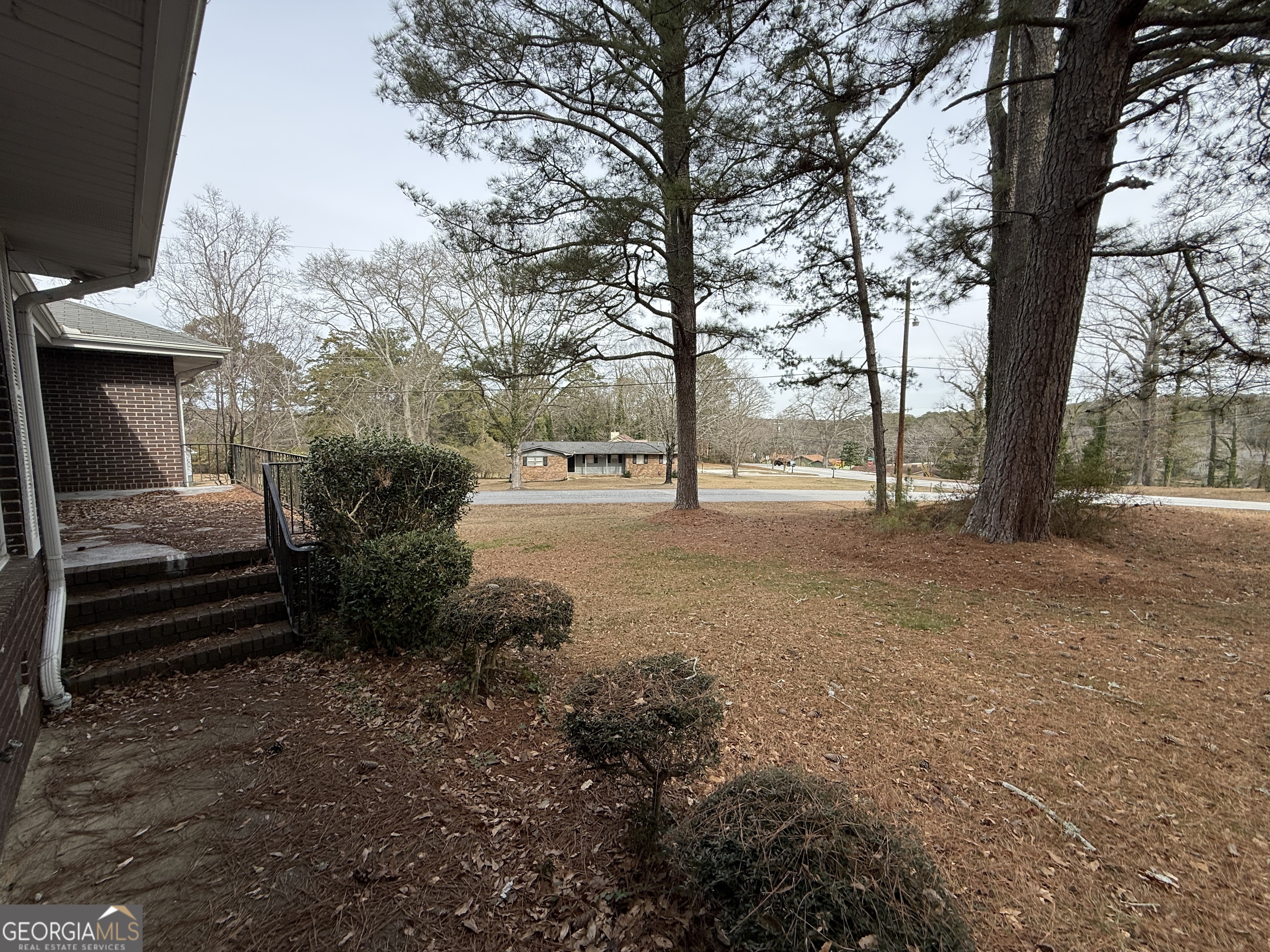 2580 Lake Capri Road Northwest Conyers, GA 30012 - Photo 7 of 52