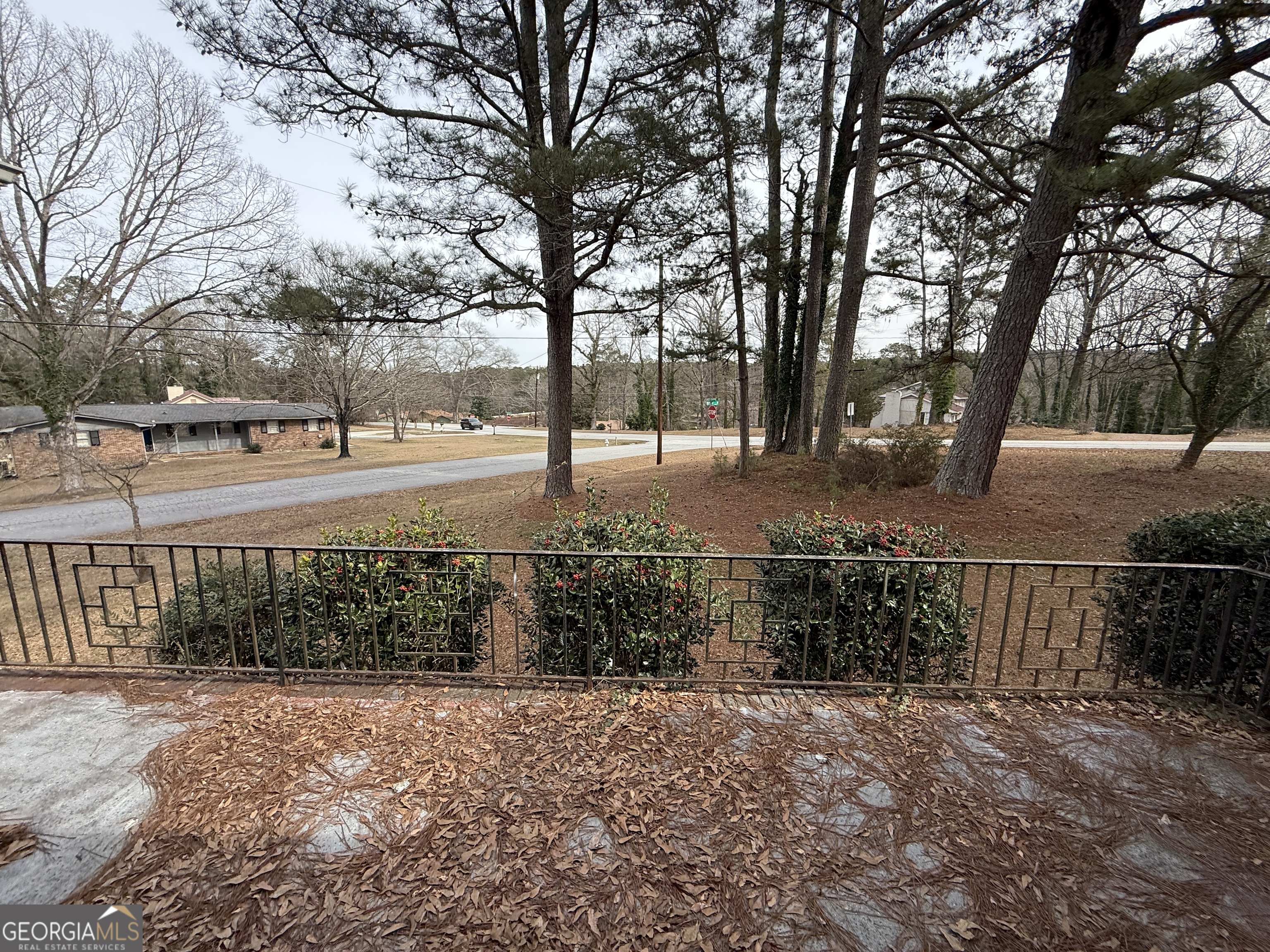 2580 Lake Capri Road Northwest Conyers, GA 30012 - Photo 8 of 52