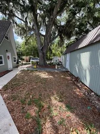 $439,900 | 10424 Lyons Avenue, Lithia, FL 33547