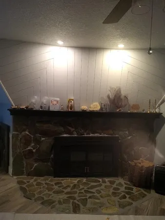 $439,900 | 10424 Lyons Avenue, Lithia, FL 33547