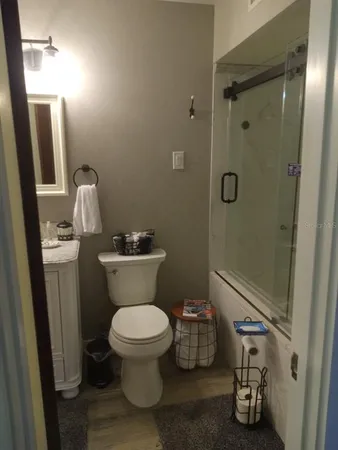 $439,900 | 10424 Lyons Avenue, Lithia, FL 33547