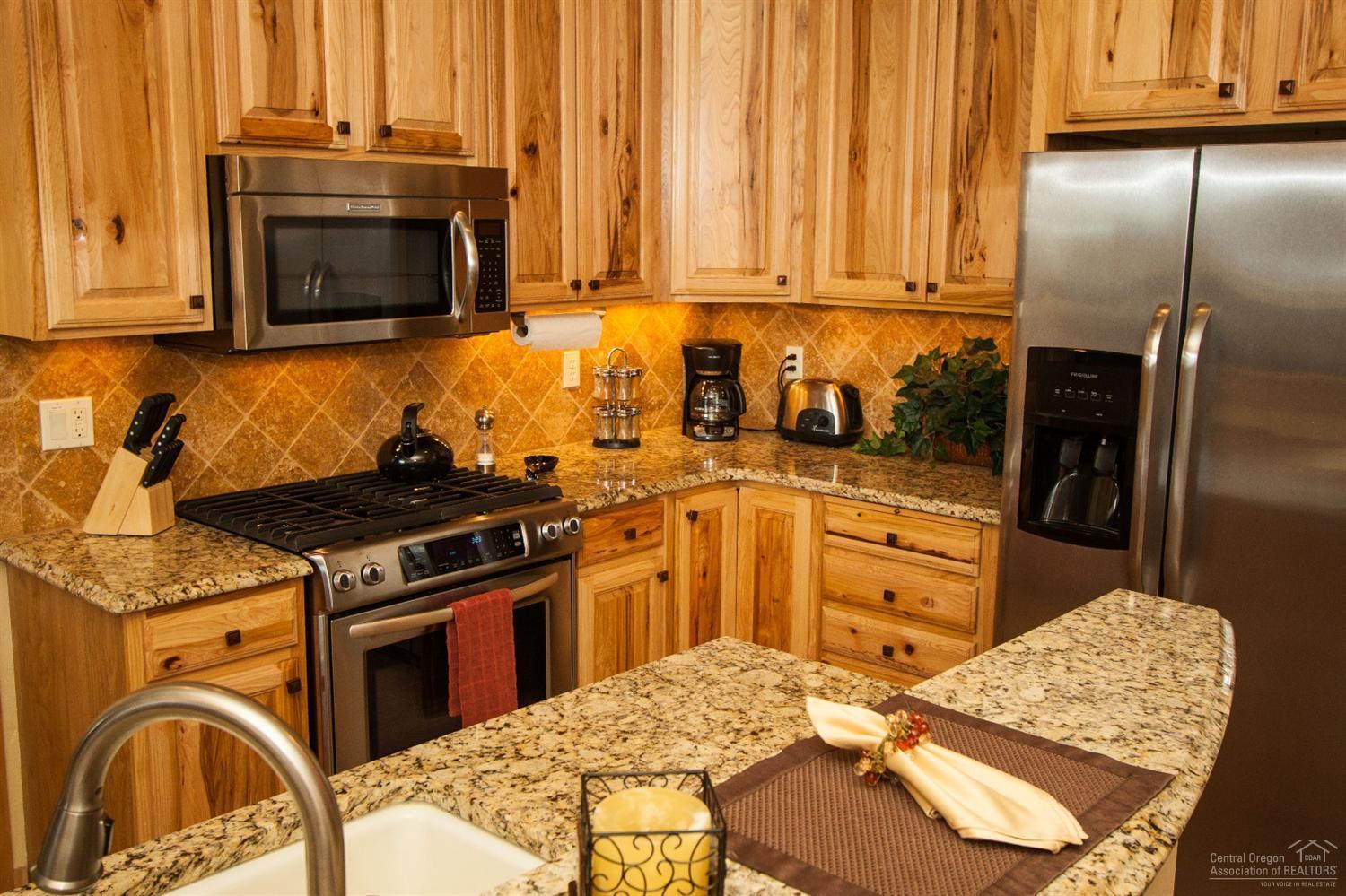 945 Southwest Vantage Point Way Bend, OR 97702 - Photo 10 of 25 Additional Photo