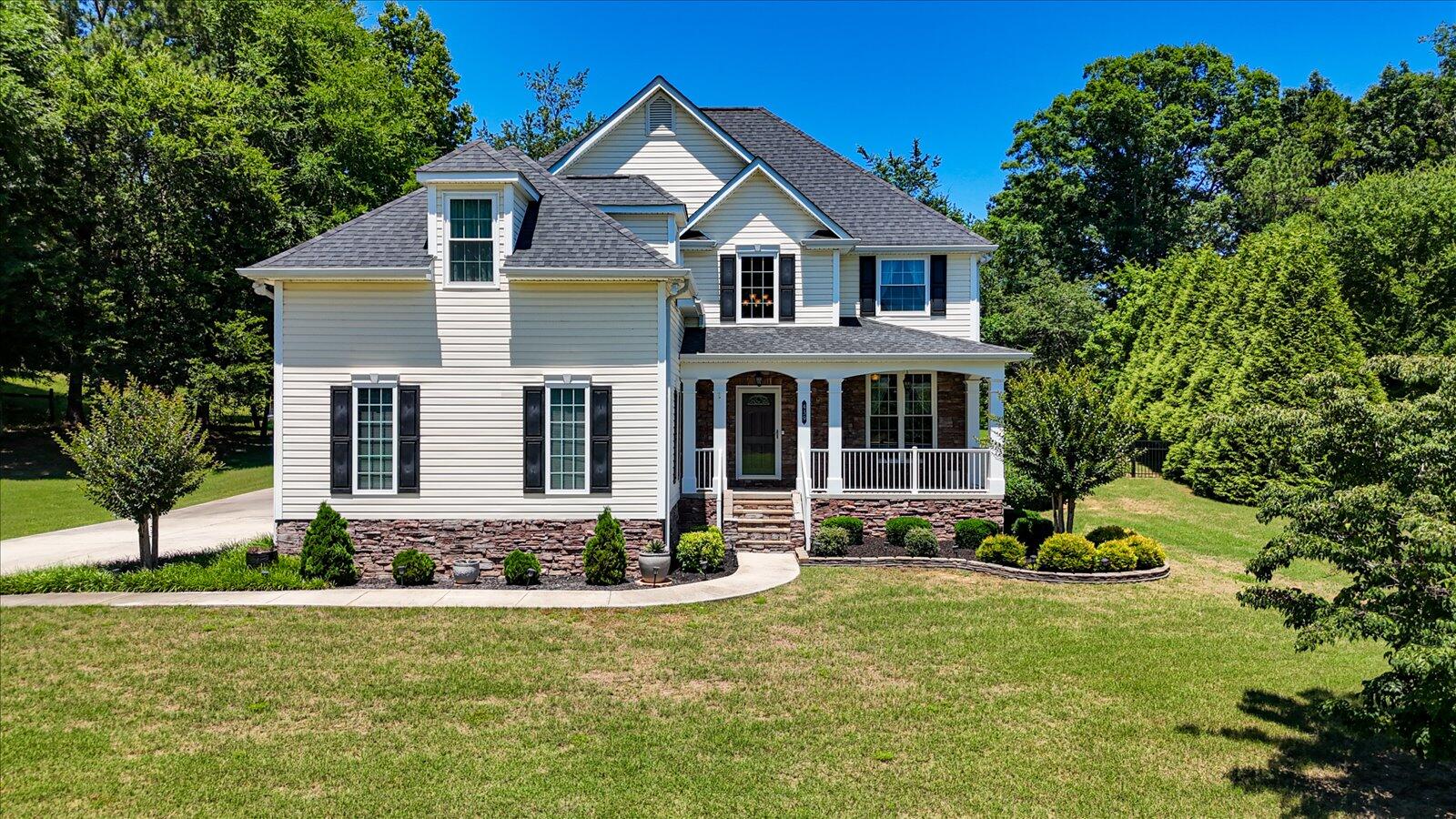 02-439 Honeysuckle Dr-2