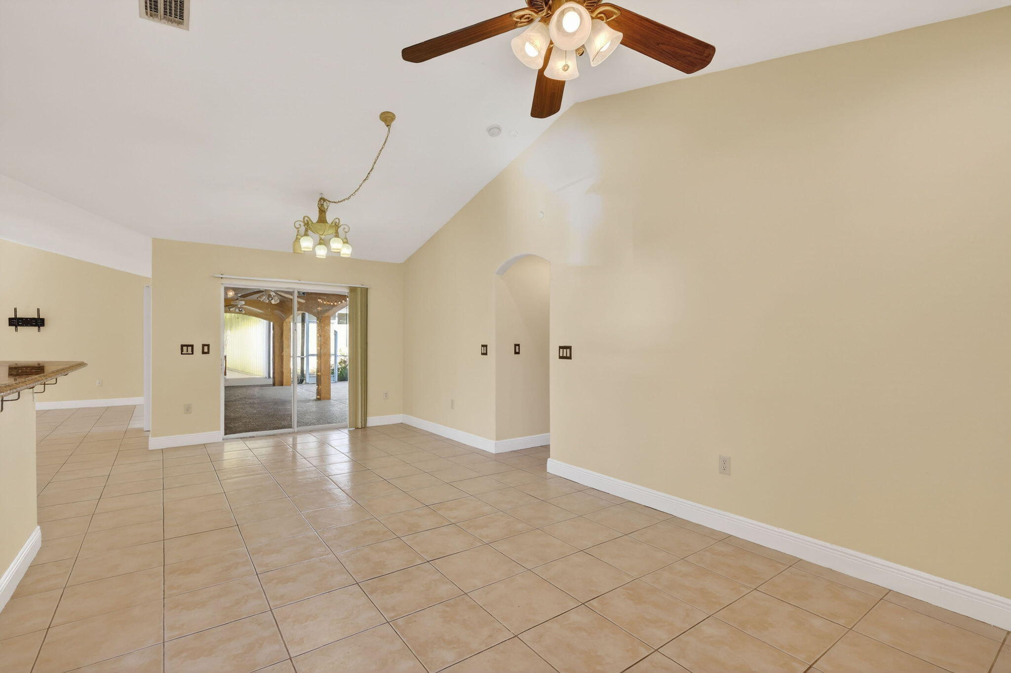 3282 Southeast W Snow Road Port St. Lucie, FL 34984 - Photo 19 of 52 Family Room