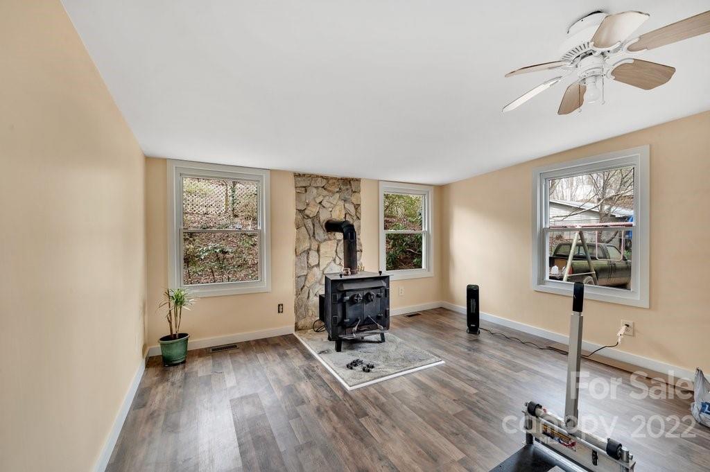 1197 Finger Bridge Road Hickory, NC 28602 - Photo 13 of 32 Gallery Image 13