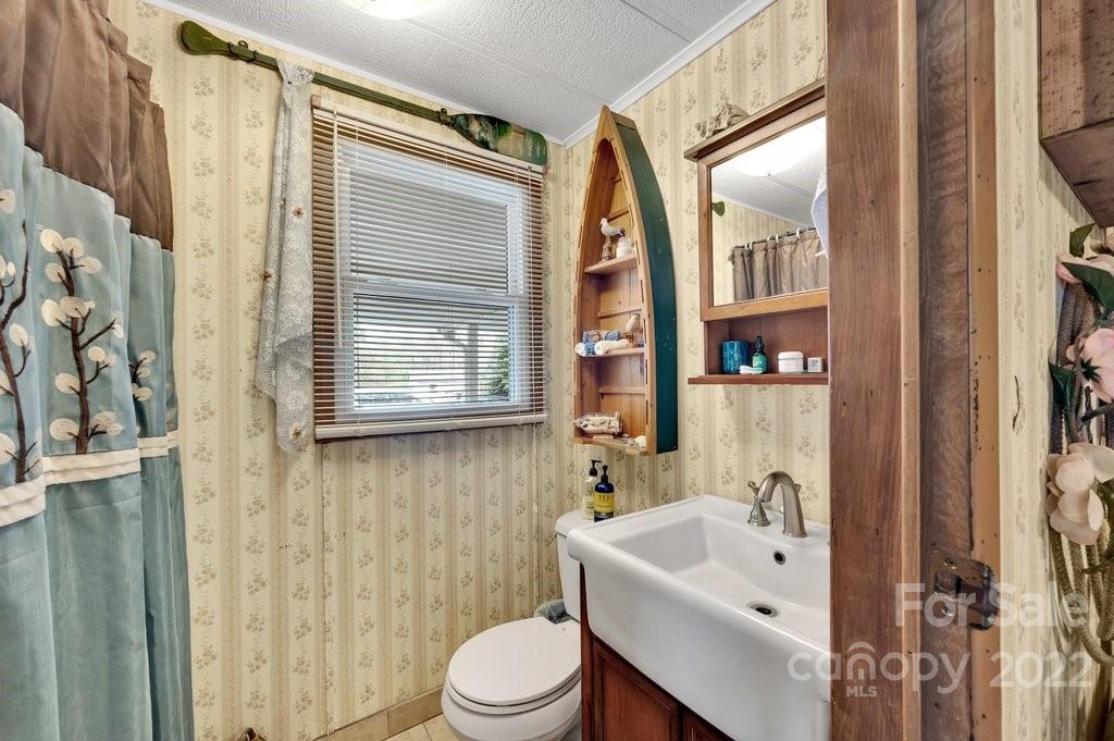 1197 Finger Bridge Road Hickory, NC 28602 - Photo 17 of 32 Gallery Image 17