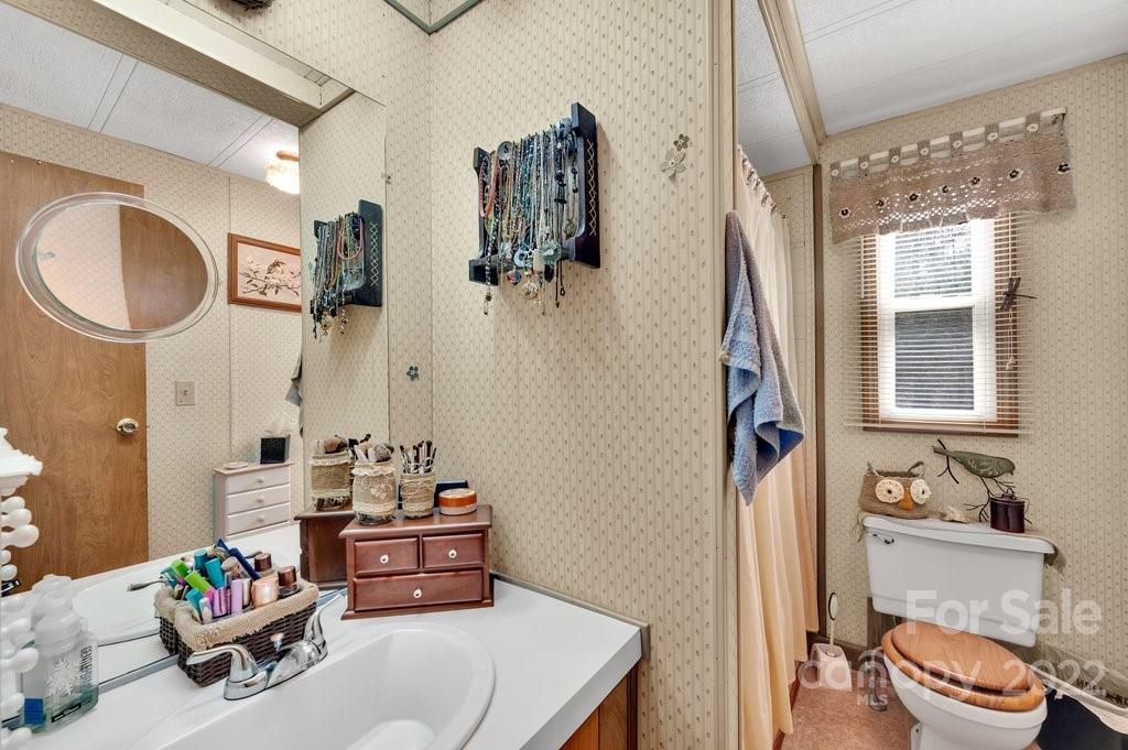 1197 Finger Bridge Road Hickory, NC 28602 - Photo 21 of 32 Gallery Image 21