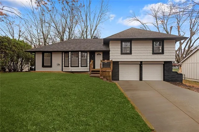 $274,000 | 13008 Corrington Avenue, Grandview, MO 64030