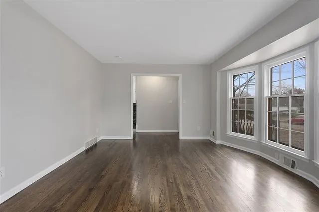 $274,000 | 13008 Corrington Avenue, Grandview, MO 64030