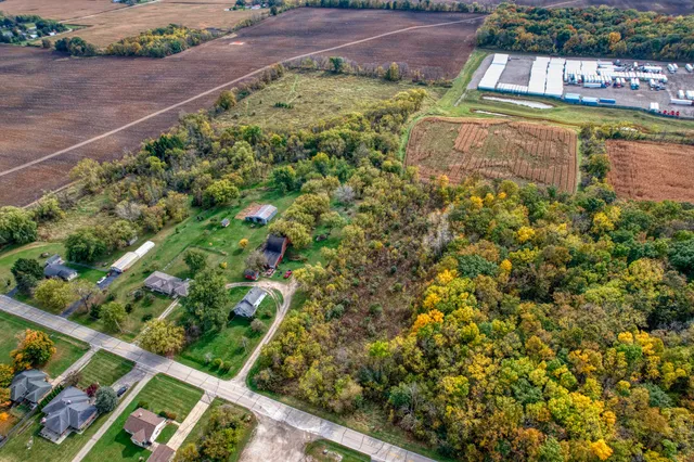 $600,000 | 12929 6 1/2 Mile Road, Caledonia, WI 53108